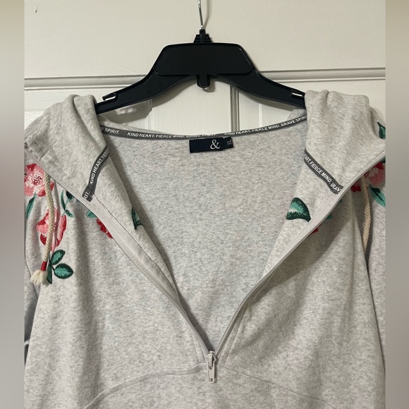 grey floral half zip hoodie - Picture 3 of 4
